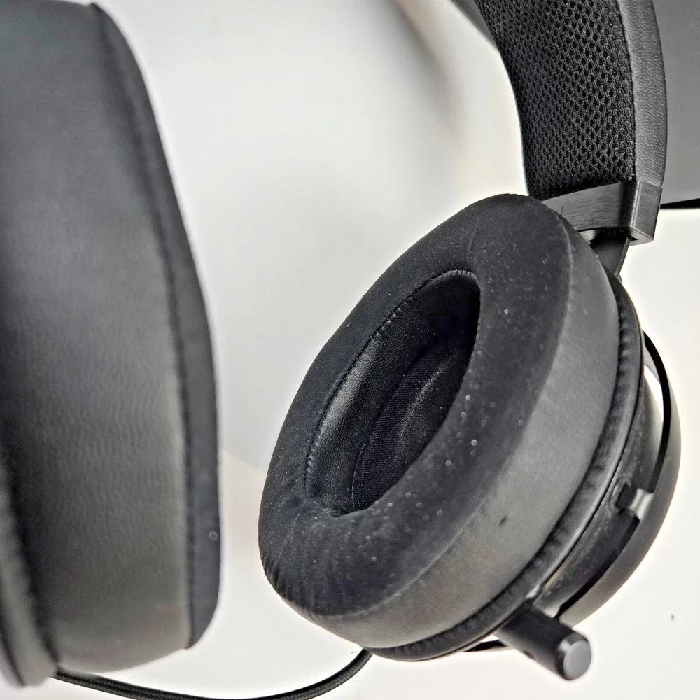 Razer Kraken Wired 7.1 Surround Sound Gaming‎ Headset - Retractable Microphone